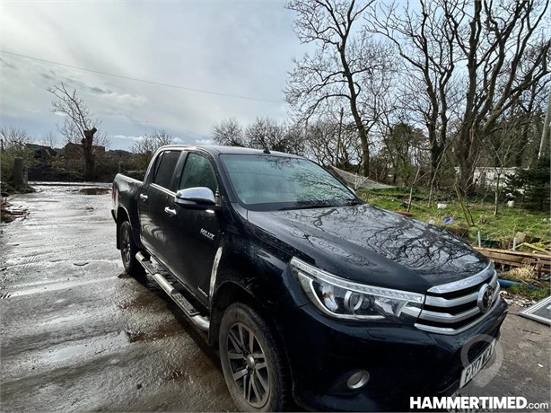 2017 TOYOTA HILUX INVINCIBLE Used Pickup Trucks for sale