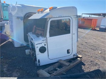 2006 PETERBILT 379 Used Cab Truck / Trailer Components for sale