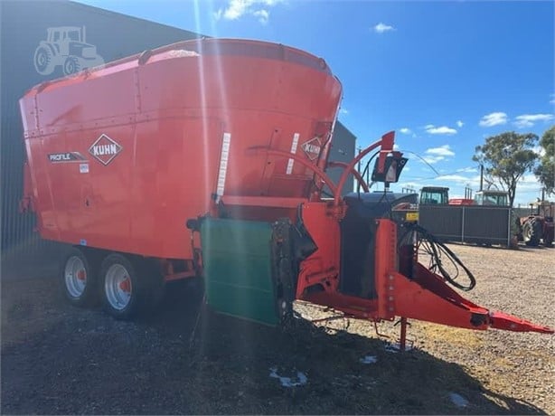 2021 KUHN PROFILE 24.2CL Used Feed/Mixer Wagon for sale