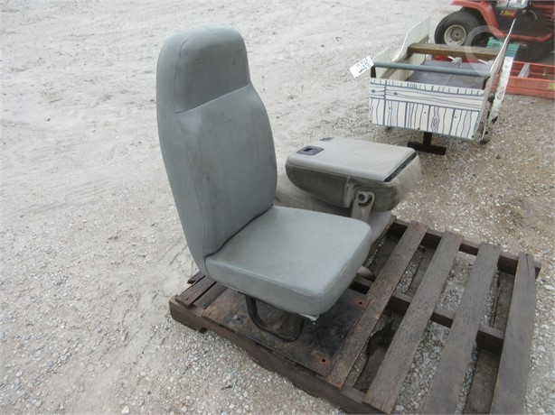 MIDDLE JUMP SEAT Used Seat Truck / Trailer Components auction results