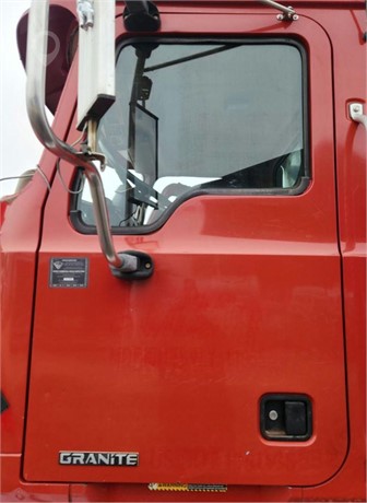 2003 MACK CV713 GRANITE Used Door Truck / Trailer Components for sale