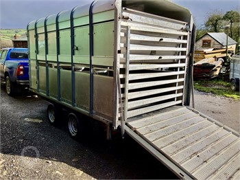 2014 IFOR WILLIAMS 12 FT LIVESTOCK TRAILER Used Livestock Trailers for sale