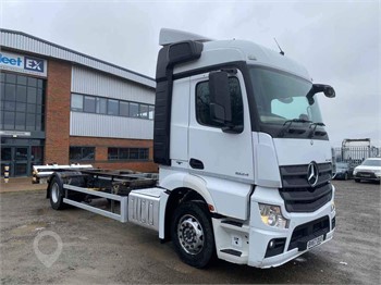 2018 MERCEDES-BENZ ACTROS 3235 Used Chassis Cab Trucks for sale