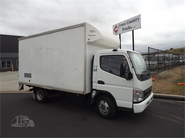 2005 MITSUBISHI FUSO CANTER FE83 Used Pantech Trucks for sale