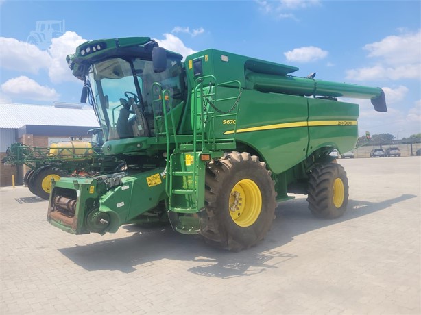 2017 JOHN DEERE S670 Used Combine Harvesters for sale