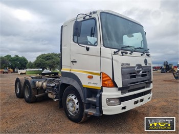 2010 HINO 700 57450 Used Tractor without Sleeper for sale