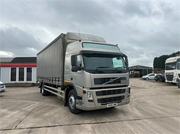 2007 VOLVO FM260 Used Curtain Side Trucks for sale