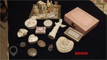TRINKET BOXES & JEWELRY BOX Used Other Personal Property Personal Property / Household items upcoming auctions