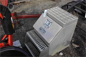 ALUMINUM STEP TOOL BOX Used Other upcoming auctions