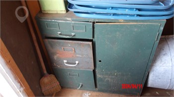 METAL STORAGE CUPBOARD & PEGBOARD Used Other Personal Property Personal Property / Household items upcoming auctions
