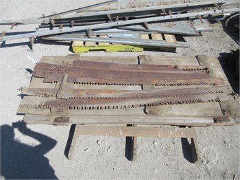 VINTAGE SAWS PALLET FULL Used Antique Tools Antiques upcoming auctions