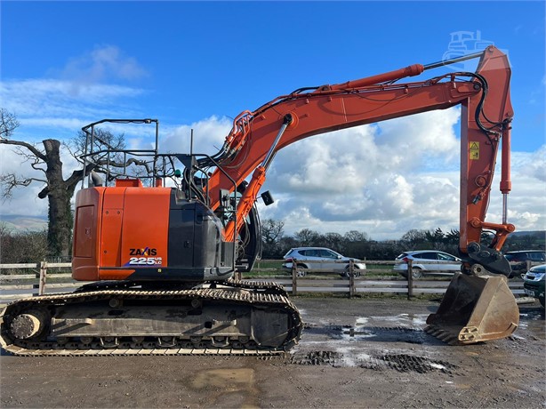 2017 HITACHI ZX225US LC-6 Used Crawler Excavators for sale