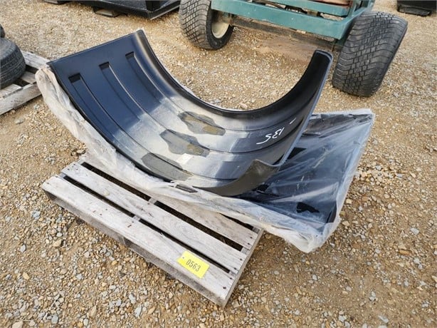 POLY SEMI FENDERS Used Body Panel Truck / Trailer Components auction results