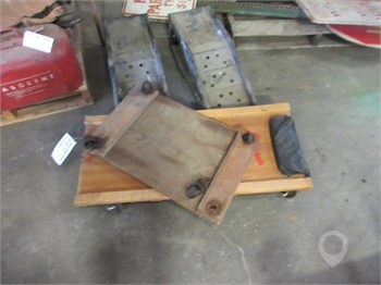 CAR GROUPING CAR RAMPS AND CREEPER Used Hand Tools Tools/Hand held items upcoming auctions