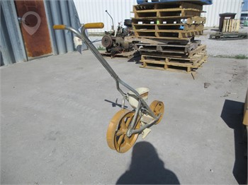 GOLDEN HARVEST GARDEN SEEDER Used Lawn / Garden Personal Property / Household items upcoming auctions