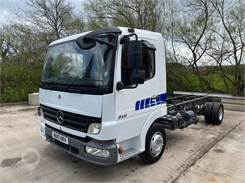 2010 MERCEDES-BENZ 1323 Used Chassis Cab Trucks for sale