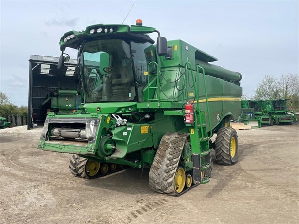 2016 JOHN DEERE S685 Used Combine Harvesters for sale