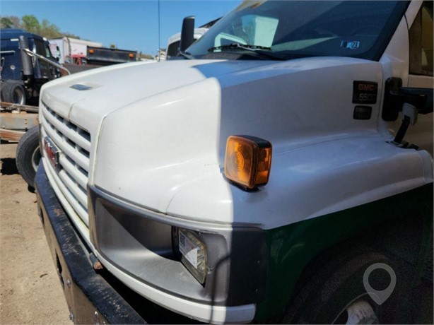 2008 GMC C5500 Used Bonnet Truck / Trailer Components for sale