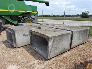 CONCRETE CULVERTS 4 1/2 X 5' Used Other upcoming auctions