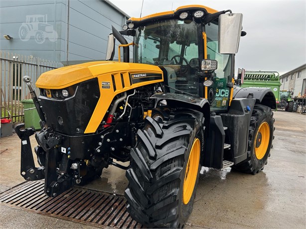 2023 JCB FASTRAC 4220 ICON Used 175 HP to 299 HP Tractors for sale