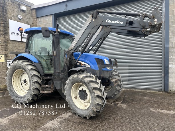 2004 NEW HOLLAND TS115A Used 100 HP to 174 HP Tractors for sale