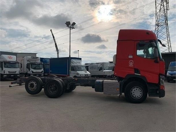 2014 RENAULT T480 Used Chassis Cab Trucks for sale