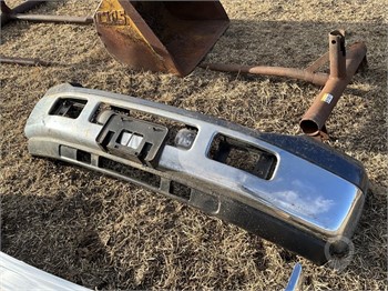FRONT BUMPER OFF OF 2007 FORD PICKUP Used Other upcoming auctions