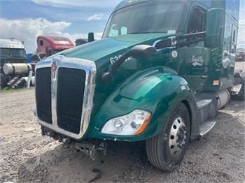 2022 KENWORTH T680 Used Bonnet Truck / Trailer Components for sale