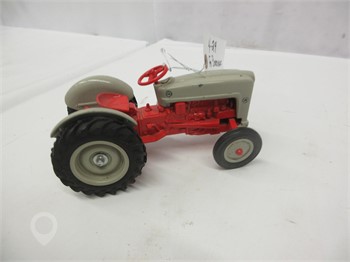 FORD JUBILEE TOY TRACTOR NO BOX New Die-cast / Other Toy Vehicles Toys / Hobbies upcoming auctions