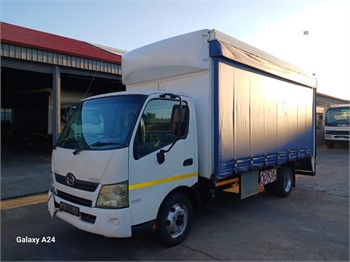 2015 HINO 300 714 Used Curtain Side Trucks for sale