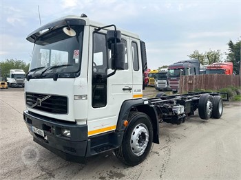2004 VOLVO FL6 Used Chassis Cab Trucks for sale