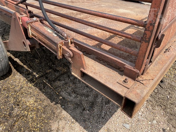 UNKNOWN LT Used Livestock Trailers auction results