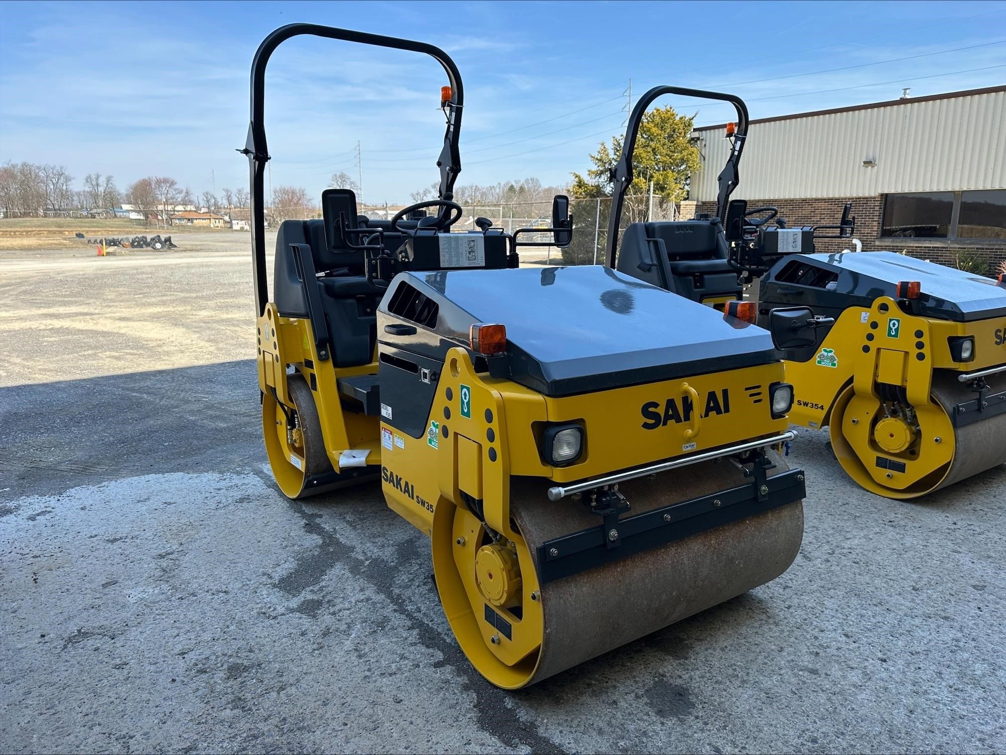 Photo of a 2025 Sakai SW354