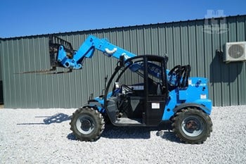 A 2022 Genie GTH5519 telehandler.