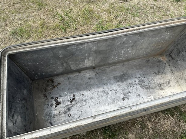 EAST ALUMINUM MOUNTED TOOL BOX Used Wergzeugkiste auktionsergebnisse