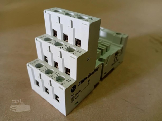 ALLEN-BRADLEY 700-HN153